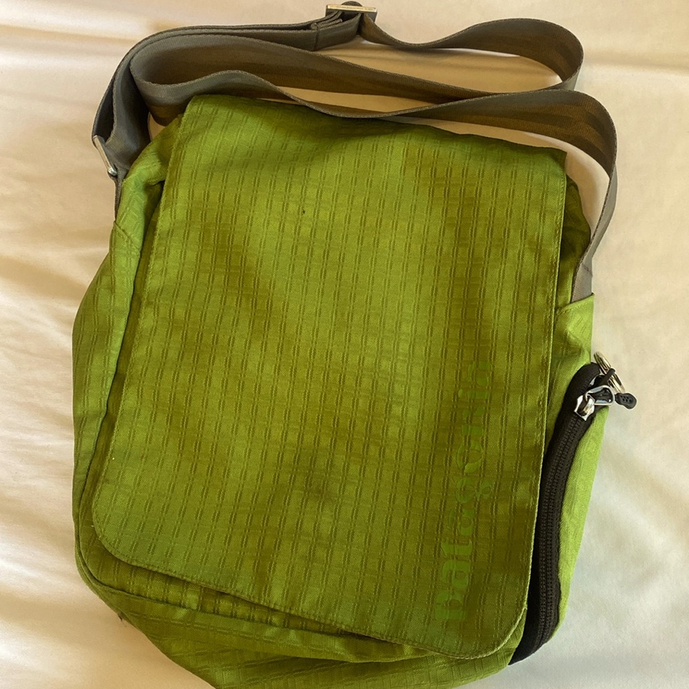 Patagonia purse